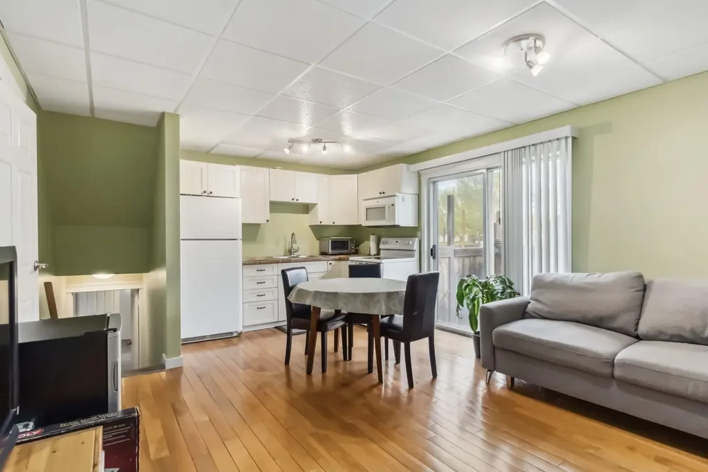 189 Brooks Place Fort Mcmurray AB T9K 2E6