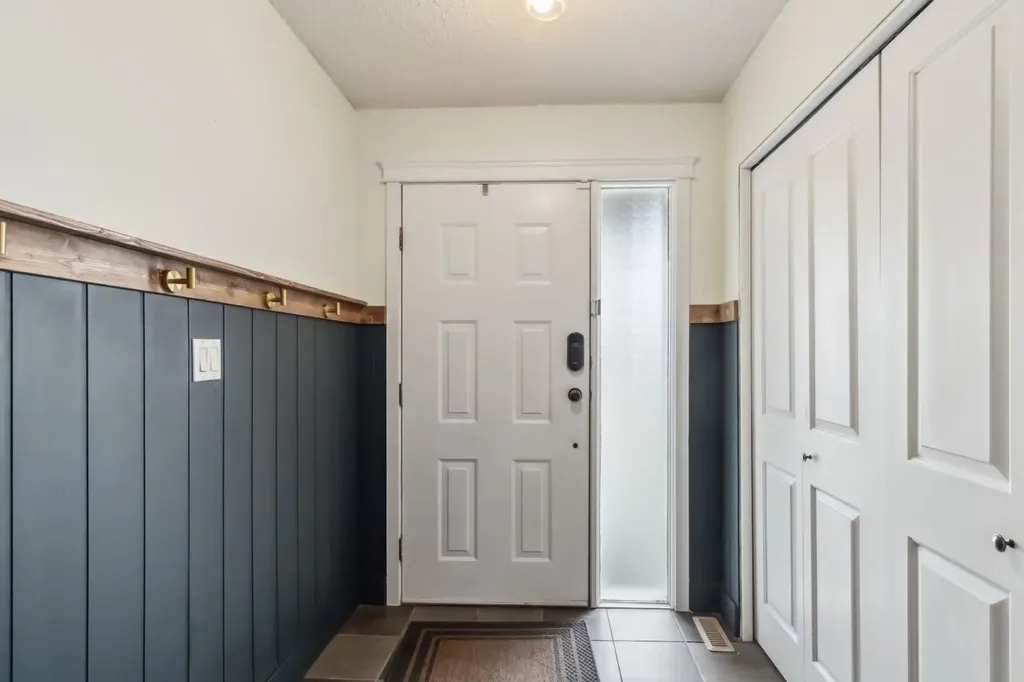 189 Brooks Place Fort Mcmurray AB T9K 2E6