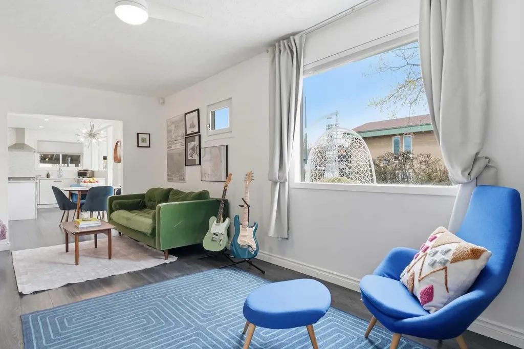 402 8a Street NE Calgary AB T2E 4J3