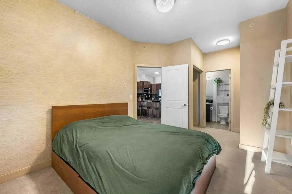 11811 Lake Fraser Drive SE Calgary AB T2J 7J4