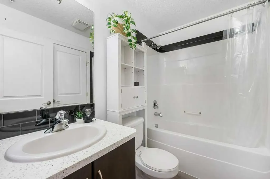 11811 Lake Fraser Drive SE Calgary AB T2J 7J4