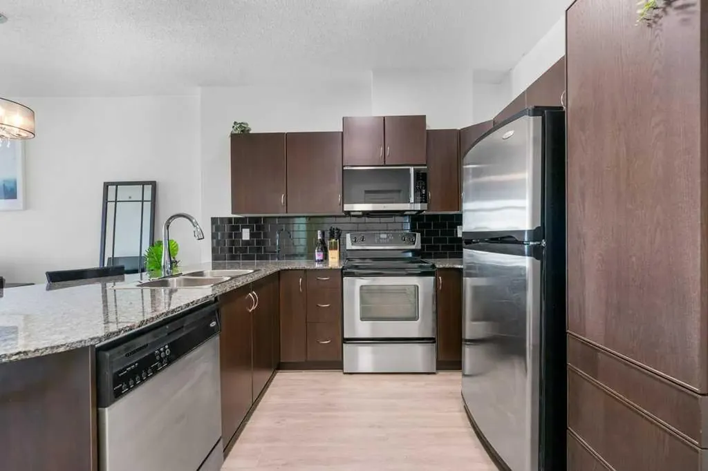 11811 Lake Fraser Drive SE Calgary AB T2J 7J4