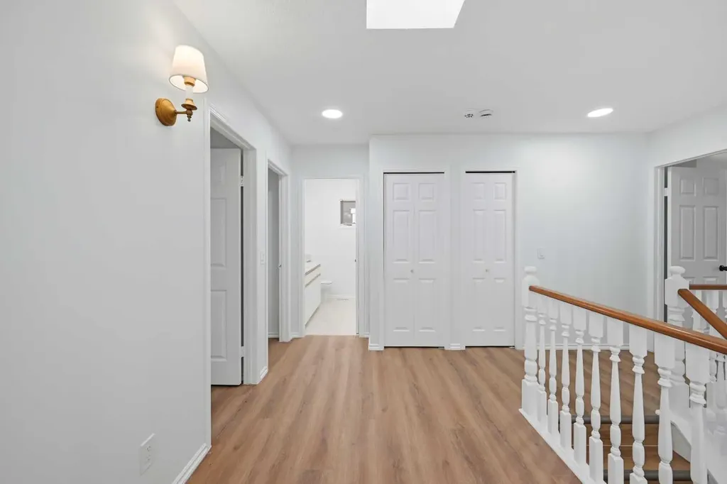 924 19 Avenue NW Calgary AB T2M0Z5