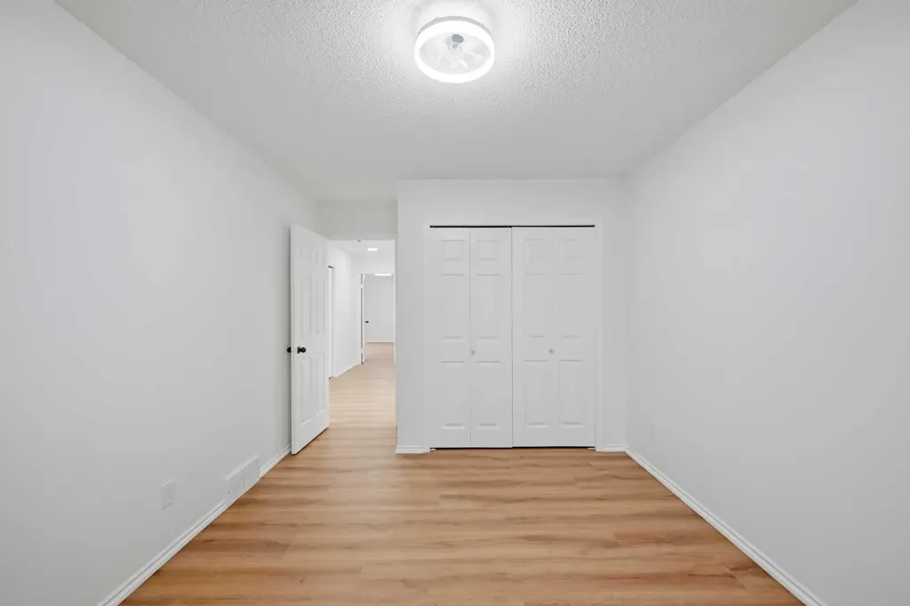 924 19 Avenue NW Calgary AB T2M0Z5