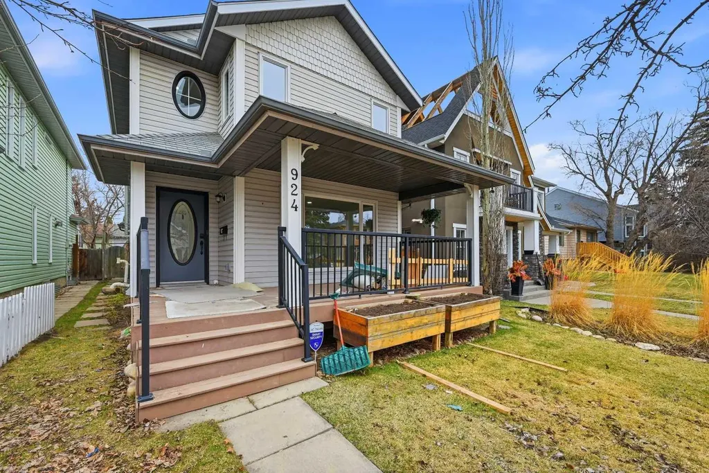 924 19 Avenue NW Calgary AB T2M0Z5
