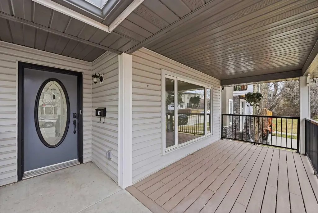 924 19 Avenue NW Calgary AB T2M0Z5