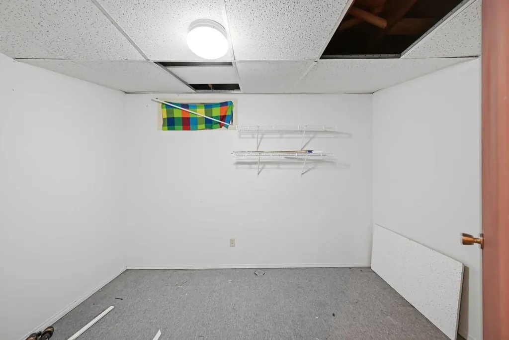 924 19 Avenue NW Calgary AB T2M0Z5