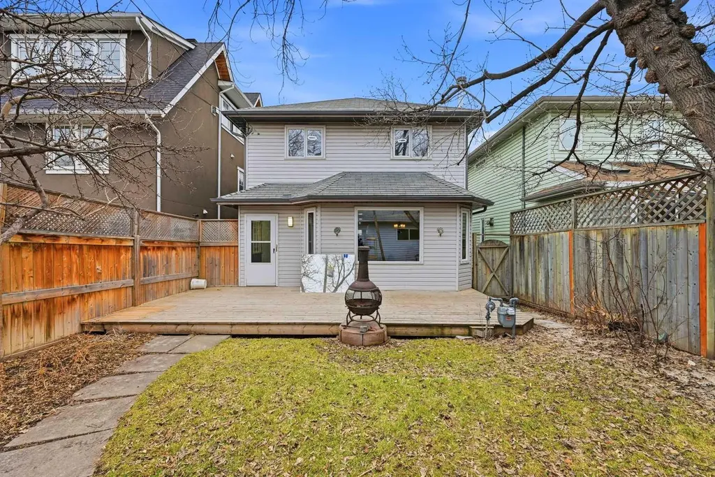 924 19 Avenue NW Calgary AB T2M0Z5