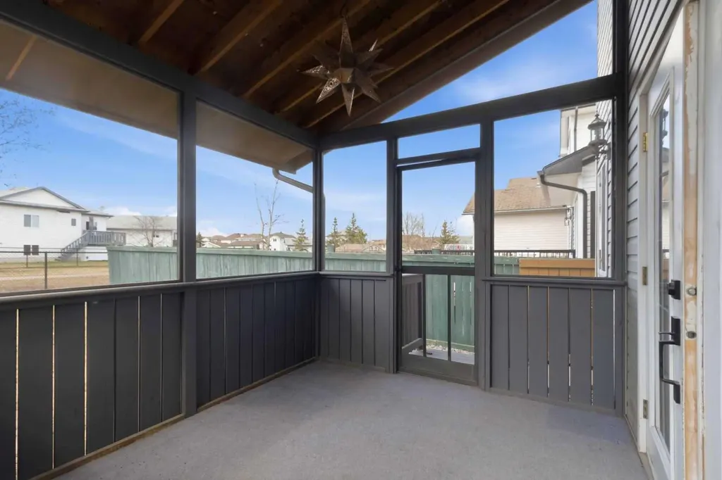 178 St. Laurent Way Fort Mcmurray AB T9K 2K1