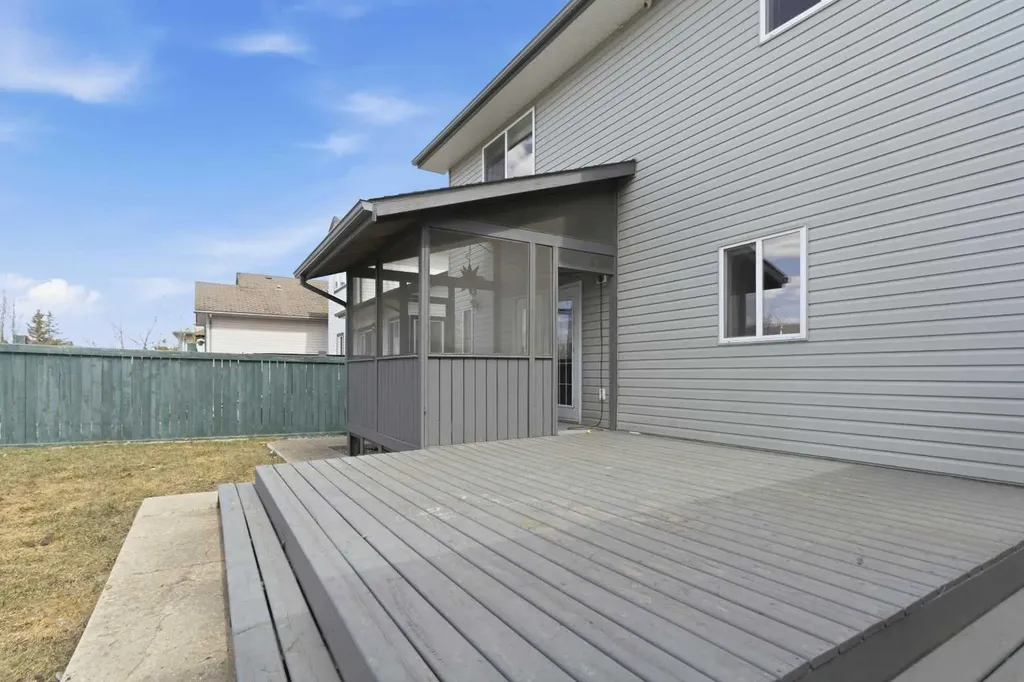 178 St. Laurent Way Fort Mcmurray AB T9K 2K1