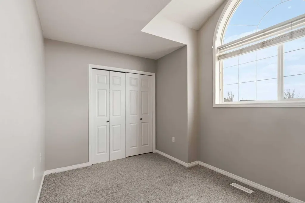 178 St. Laurent Way Fort Mcmurray AB T9K 2K1