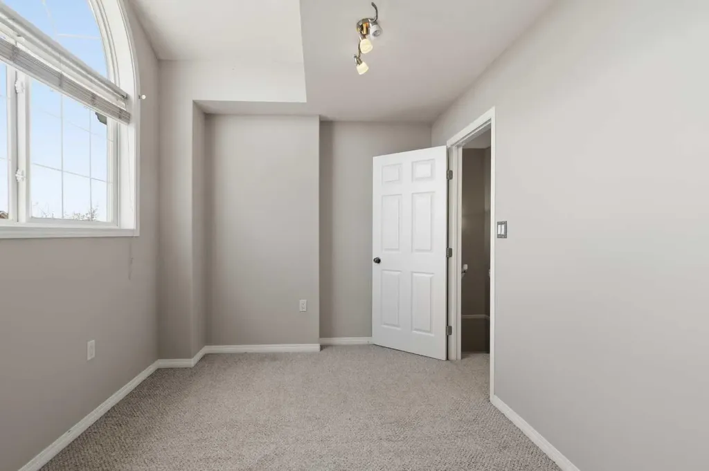 178 St. Laurent Way Fort Mcmurray AB T9K 2K1