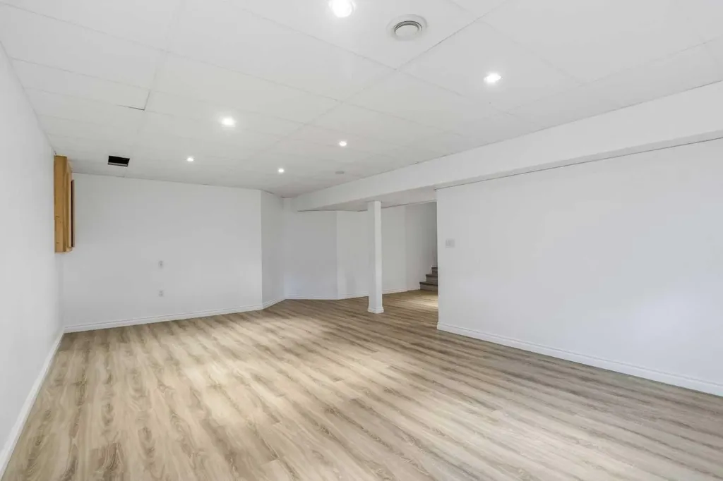 178 St. Laurent Way Fort Mcmurray AB T9K 2K1