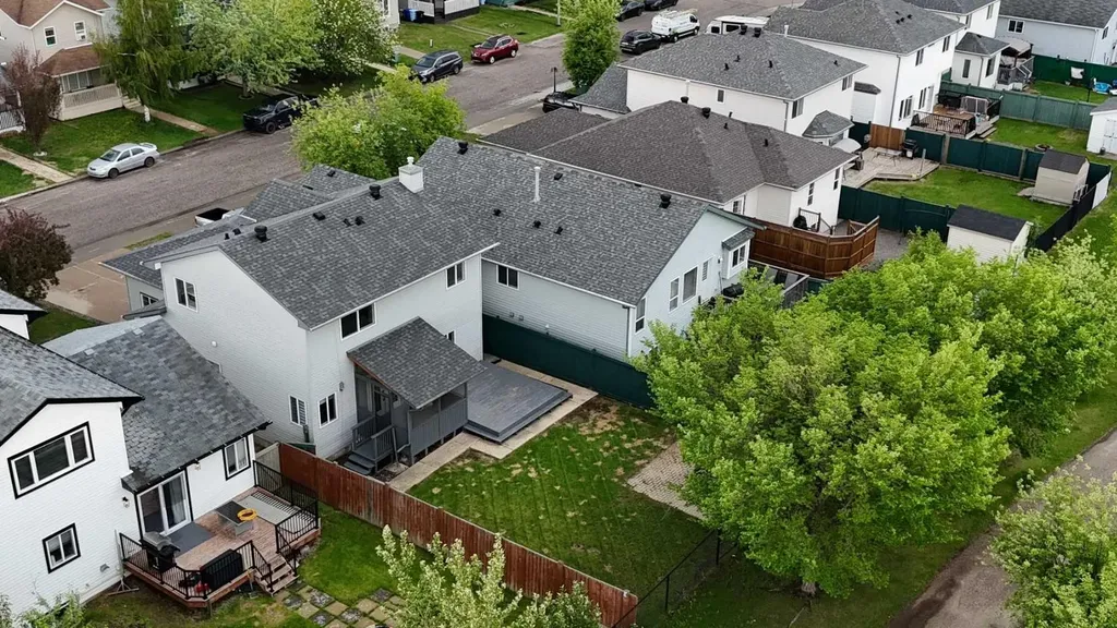 178 St. Laurent Way Fort Mcmurray AB T9K 2K1