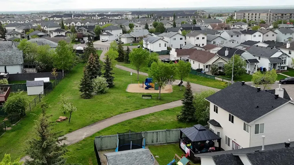 178 St. Laurent Way Fort Mcmurray AB T9K 2K1