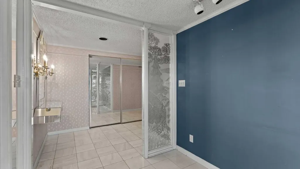 500 Eau Claire Avenue SW Calgary AB T2P3R8