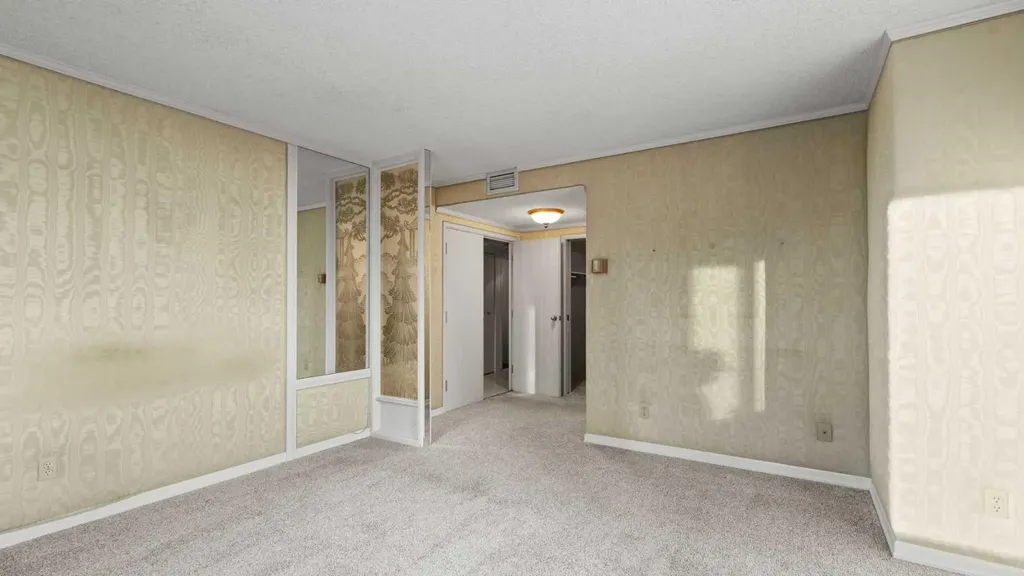 500 Eau Claire Avenue SW Calgary AB T2P3R8