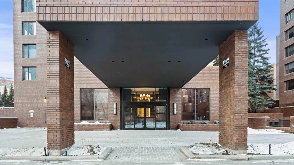 500 Eau Claire Avenue SW Calgary AB T2P3R8