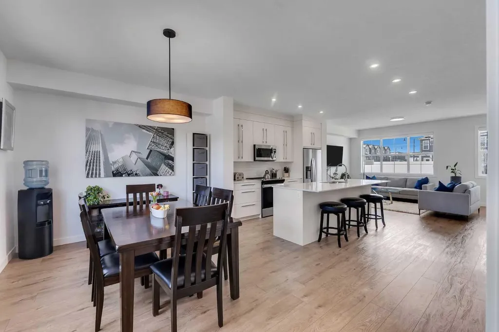 178 Dawson Way Chestermere AB T1X 2R8