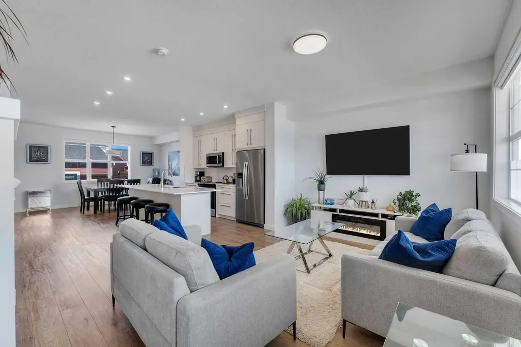 178 Dawson Way Chestermere AB T1X 2R8