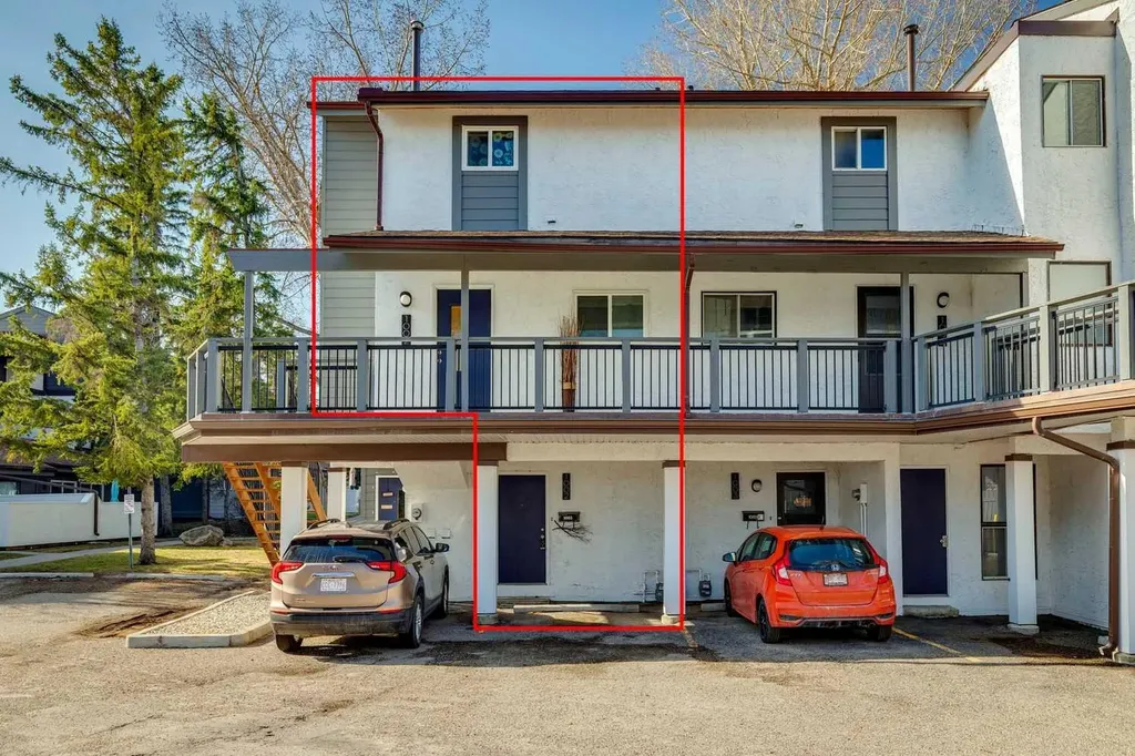 2520 Palliser Drive SW Calgary AB T2V 4S9