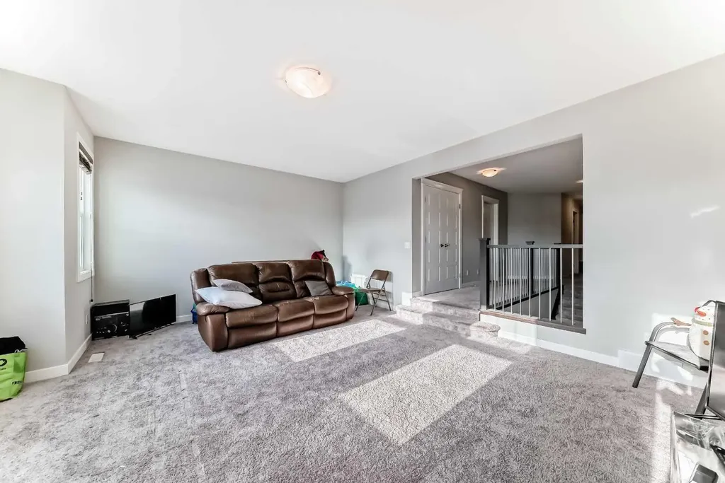 172 Redstone Park NE Calgary AB T3N0P7