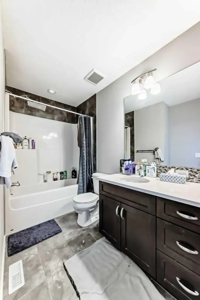 172 Redstone Park NE Calgary AB T3N0P7