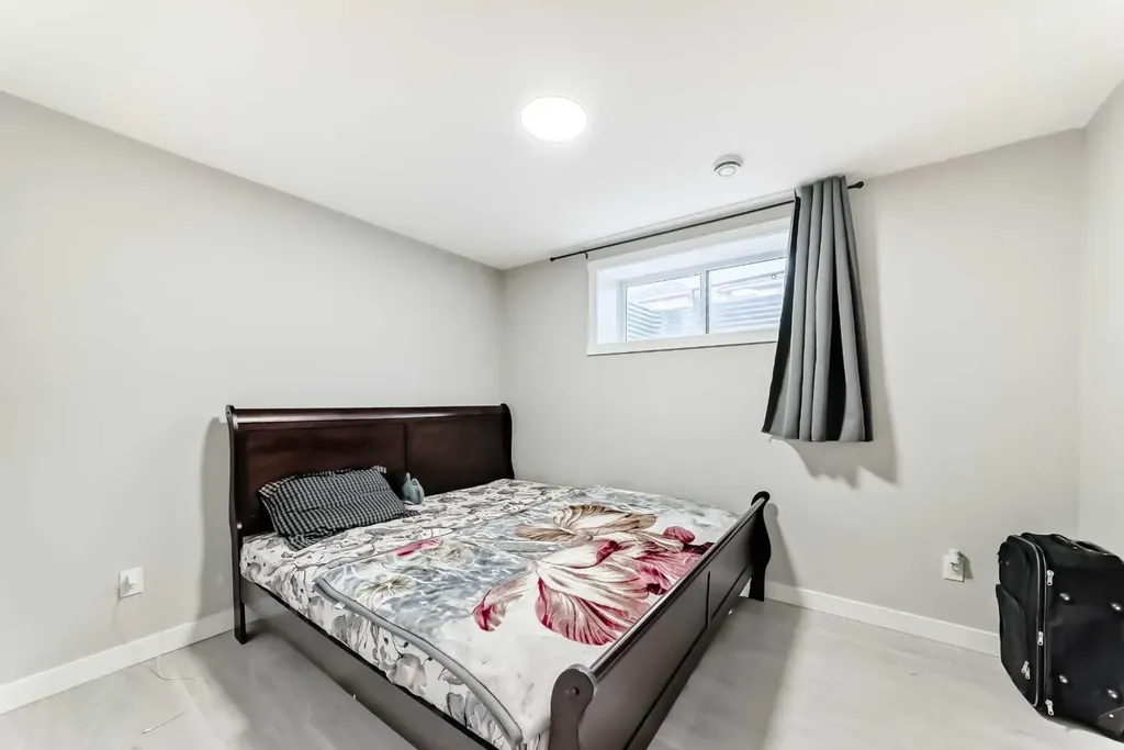 172 Redstone Park NE Calgary AB T3N0P7
