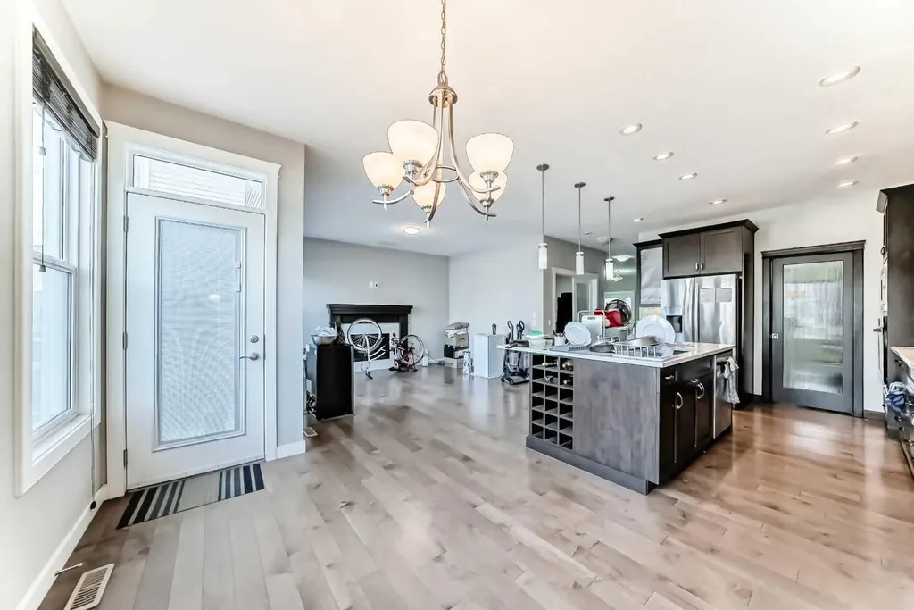172 Redstone Park NE Calgary AB T3N0P7