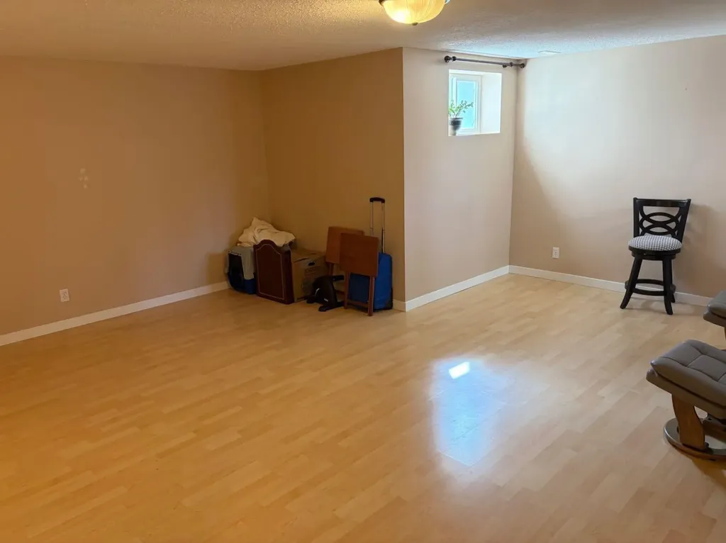 43 Riverwood Manor W Lethbridge AB T1k 7X3
