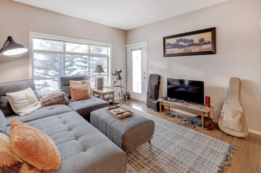 300 Evanscreek Court NW Calgary AB T3P 0B8