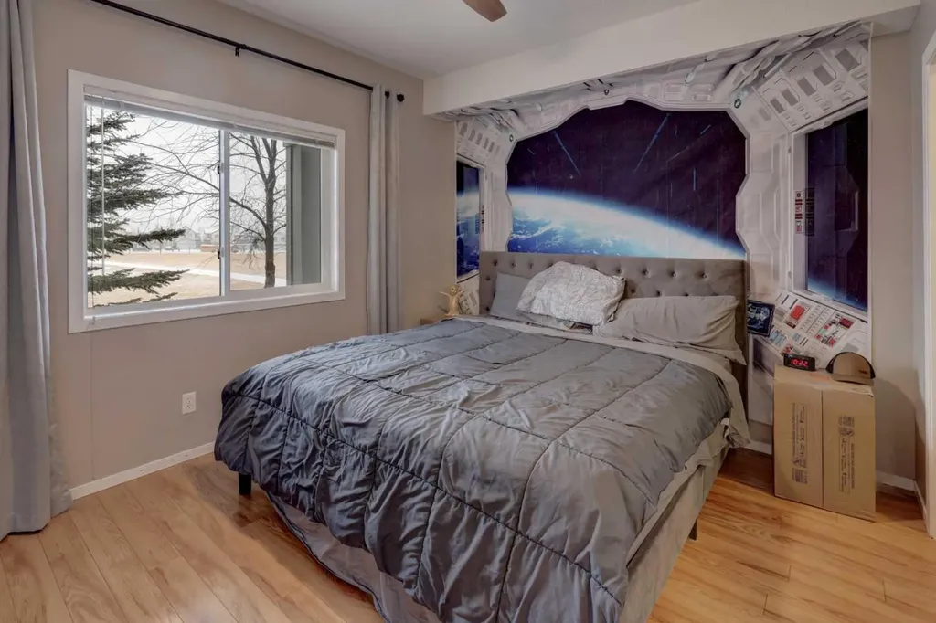 300 Evanscreek Court NW Calgary AB T3P 0B8
