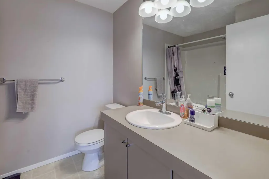 300 Evanscreek Court NW Calgary AB T3P 0B8