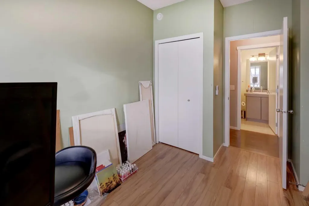 300 Evanscreek Court NW Calgary AB T3P 0B8
