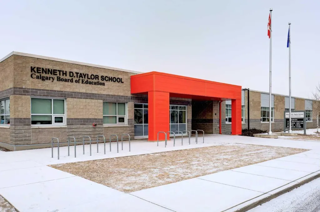 300 Evanscreek Court NW Calgary AB T3P 0B8