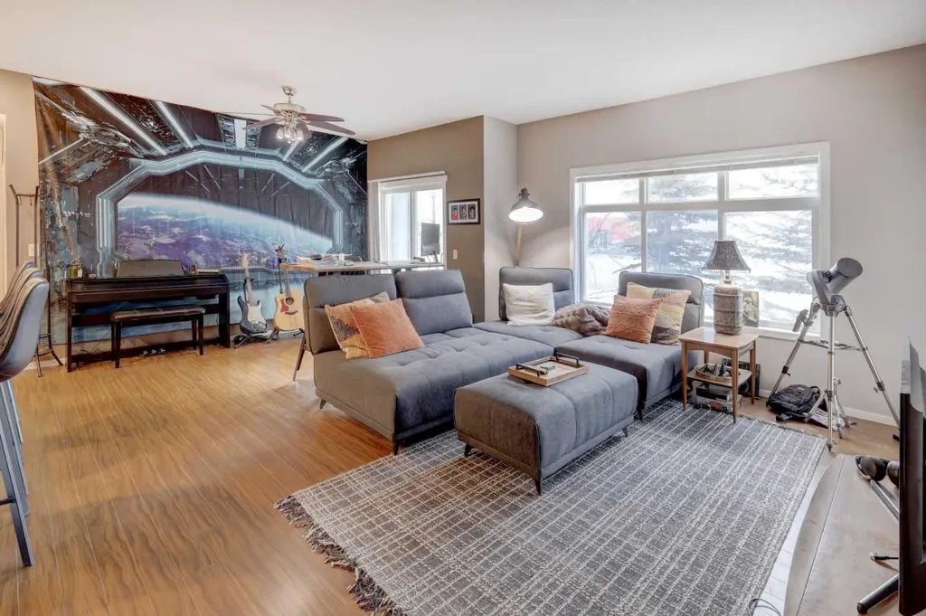 300 Evanscreek Court NW Calgary AB T3P 0B8