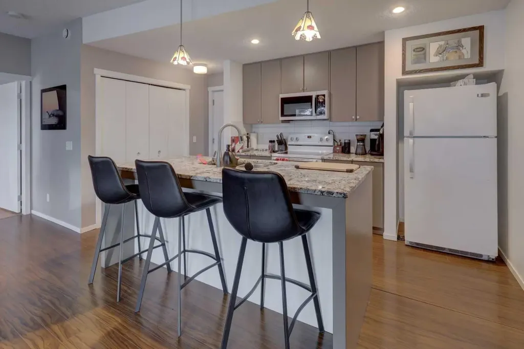 300 Evanscreek Court NW Calgary AB T3P 0B8
