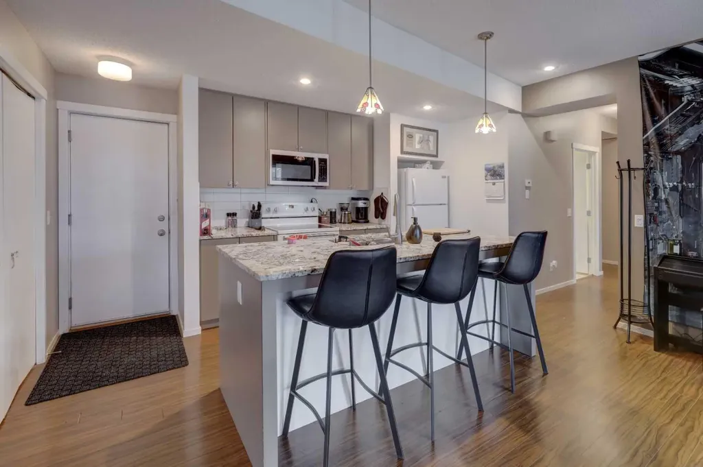 300 Evanscreek Court NW Calgary AB T3P 0B8