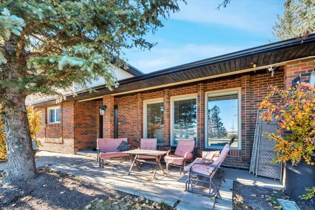 253001 Range Road 280 Rural Rocky View County AB T1Z 0E3