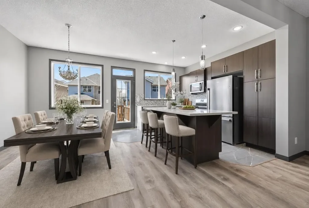 19 Auburn Crest Manor SE Calgary AB T3M 1T7