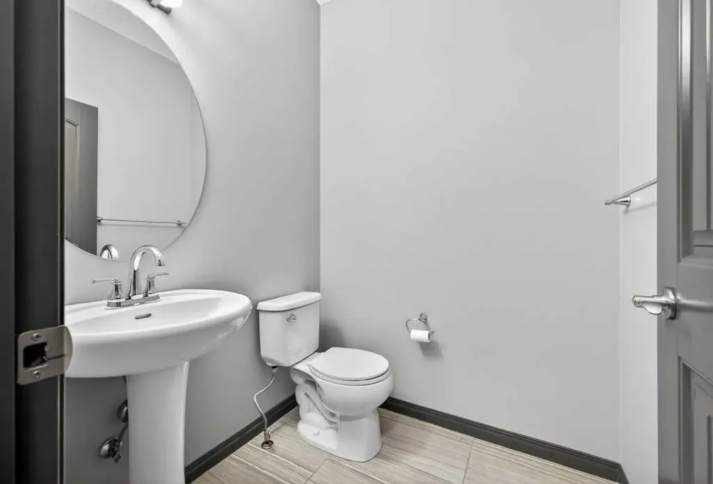 19 Auburn Crest Manor SE Calgary AB T3M 1T7