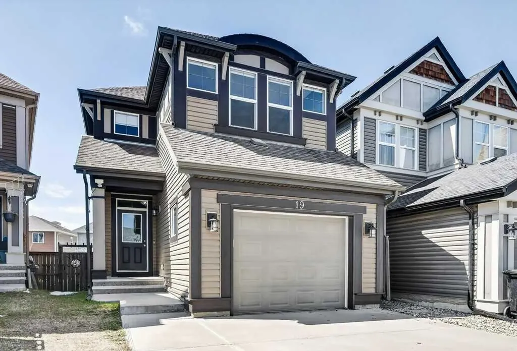 19 Auburn Crest Manor SE Calgary AB T3M 1T7