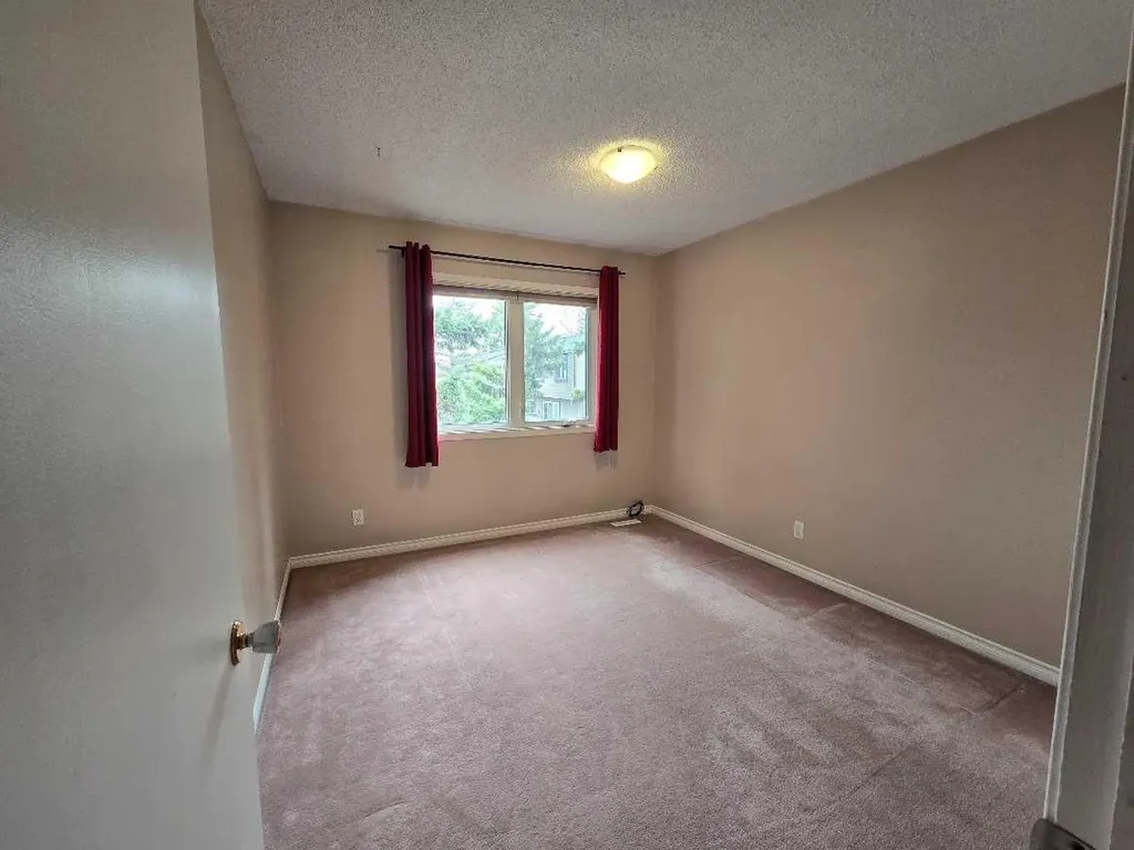 9803 24 Street SW Calgary AB T2V 1S5