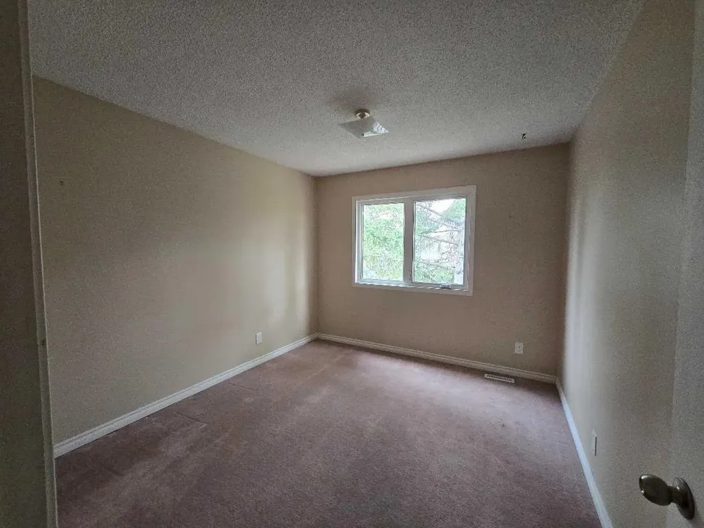 9803 24 Street SW Calgary AB T2V 1S5