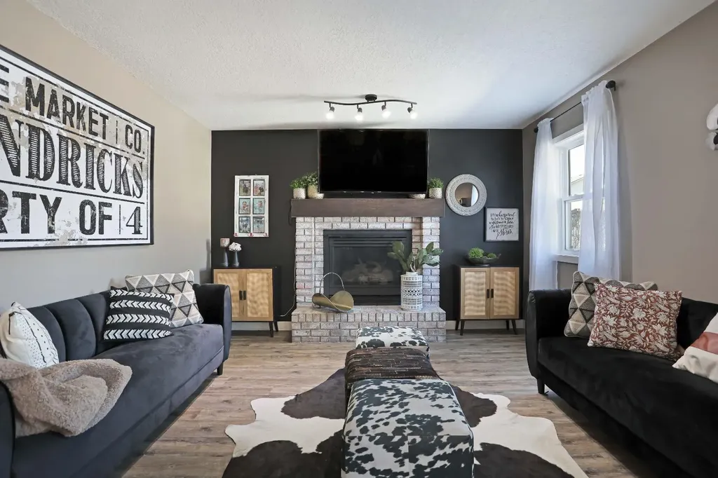 75 Parkland Close E Brooks AB T1R 0M2