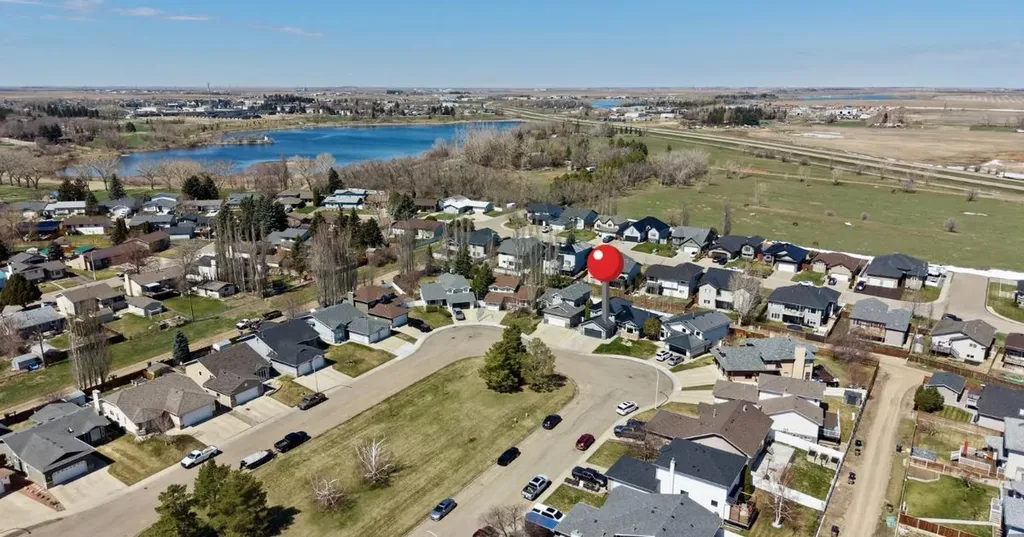 75 Parkland Close E Brooks AB T1R 0M2