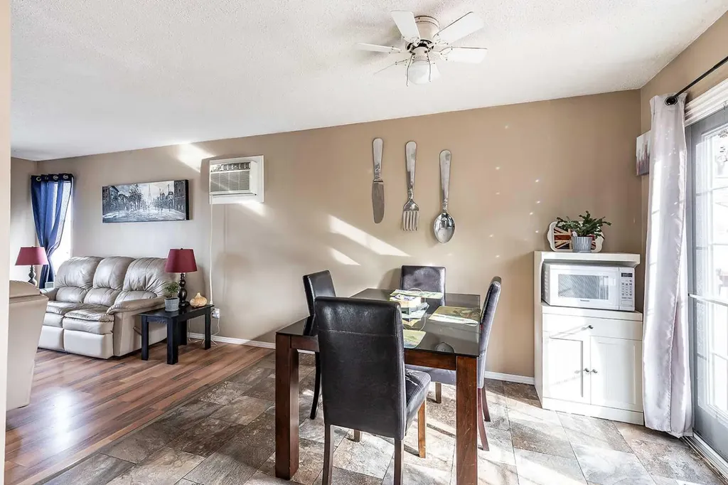 7 Valleyview Drive SW Medicine Hat AB T1A7K5