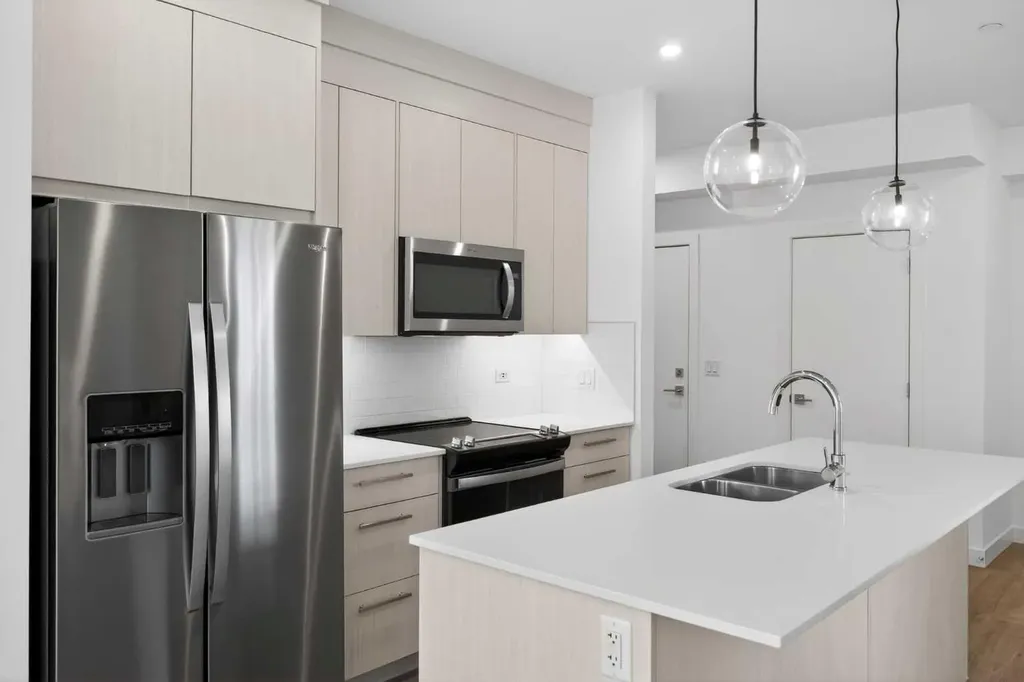 6 Merganser Drive W Chestermere AB T1X2Y2