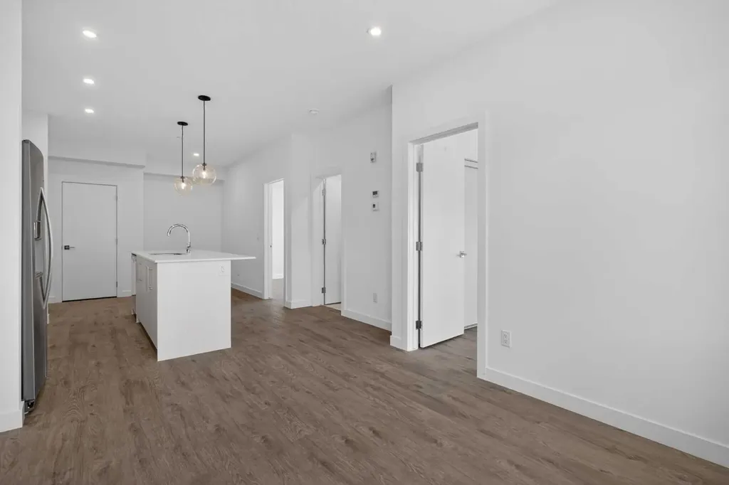 6 Merganser Drive W Chestermere AB T1X2Y2