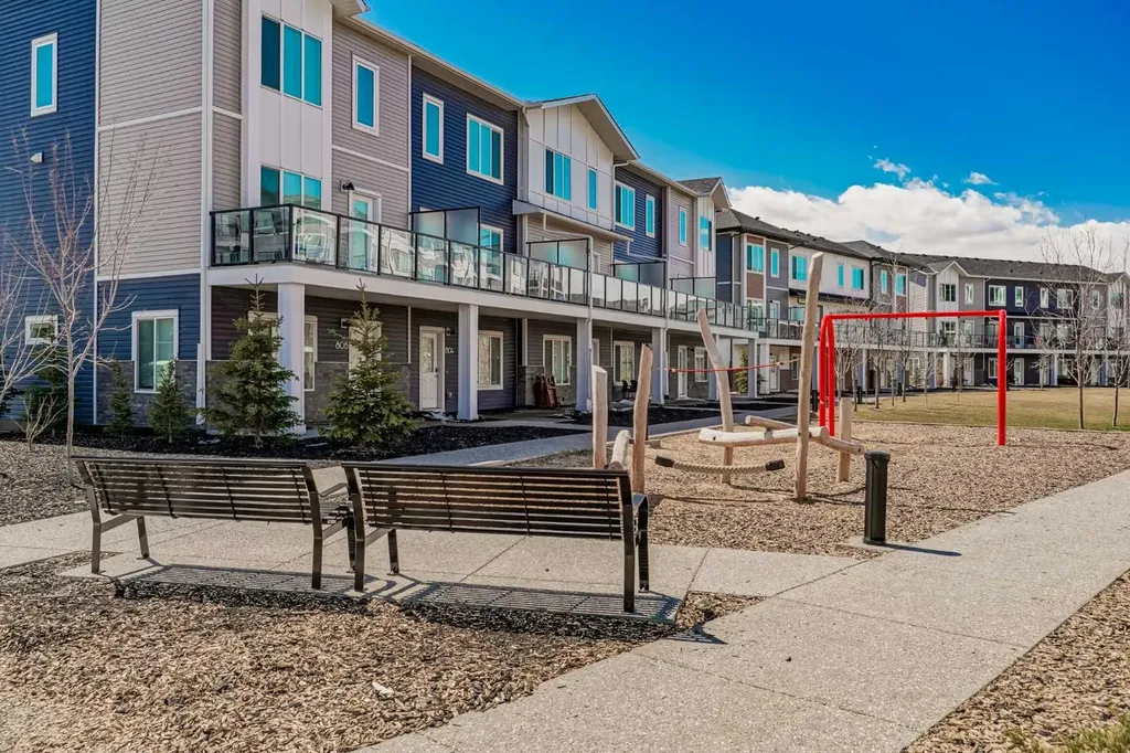 6 Merganser Drive W Chestermere AB T1X2Y2